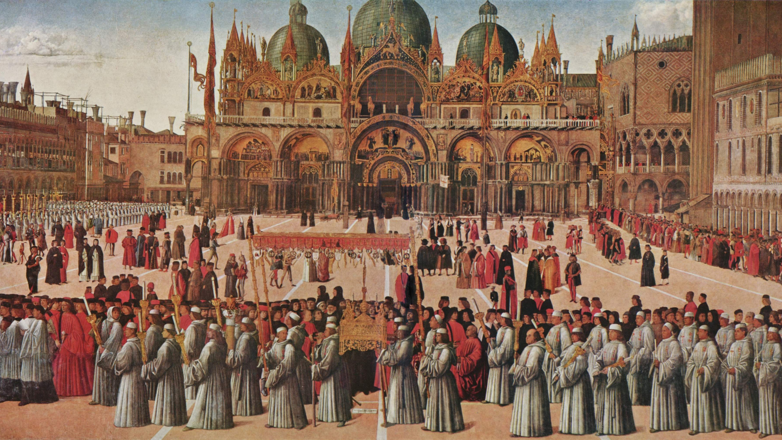 La Gente de Pie Delante Del Edificio de Hormigón Marrón Durante el Día. Wallpaper in 2560x1440 Resolution