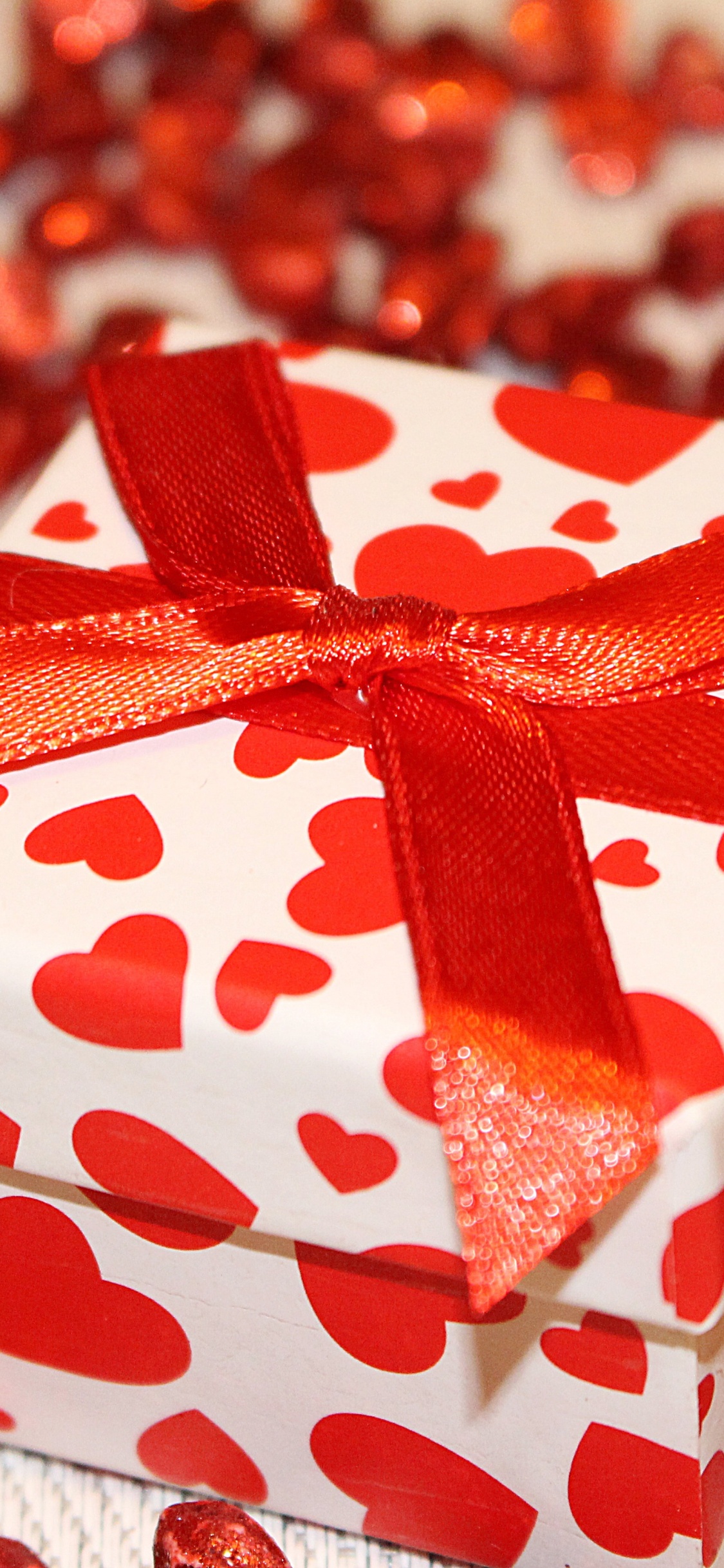 Gift, Valentines Day, Gift Wrapping, Red, Food. Wallpaper in 1125x2436 Resolution