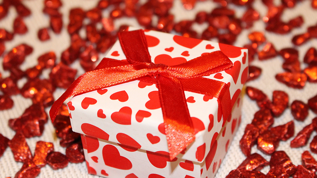 Gift, Valentines Day, Gift Wrapping, Red, Food. Wallpaper in 1280x720 Resolution