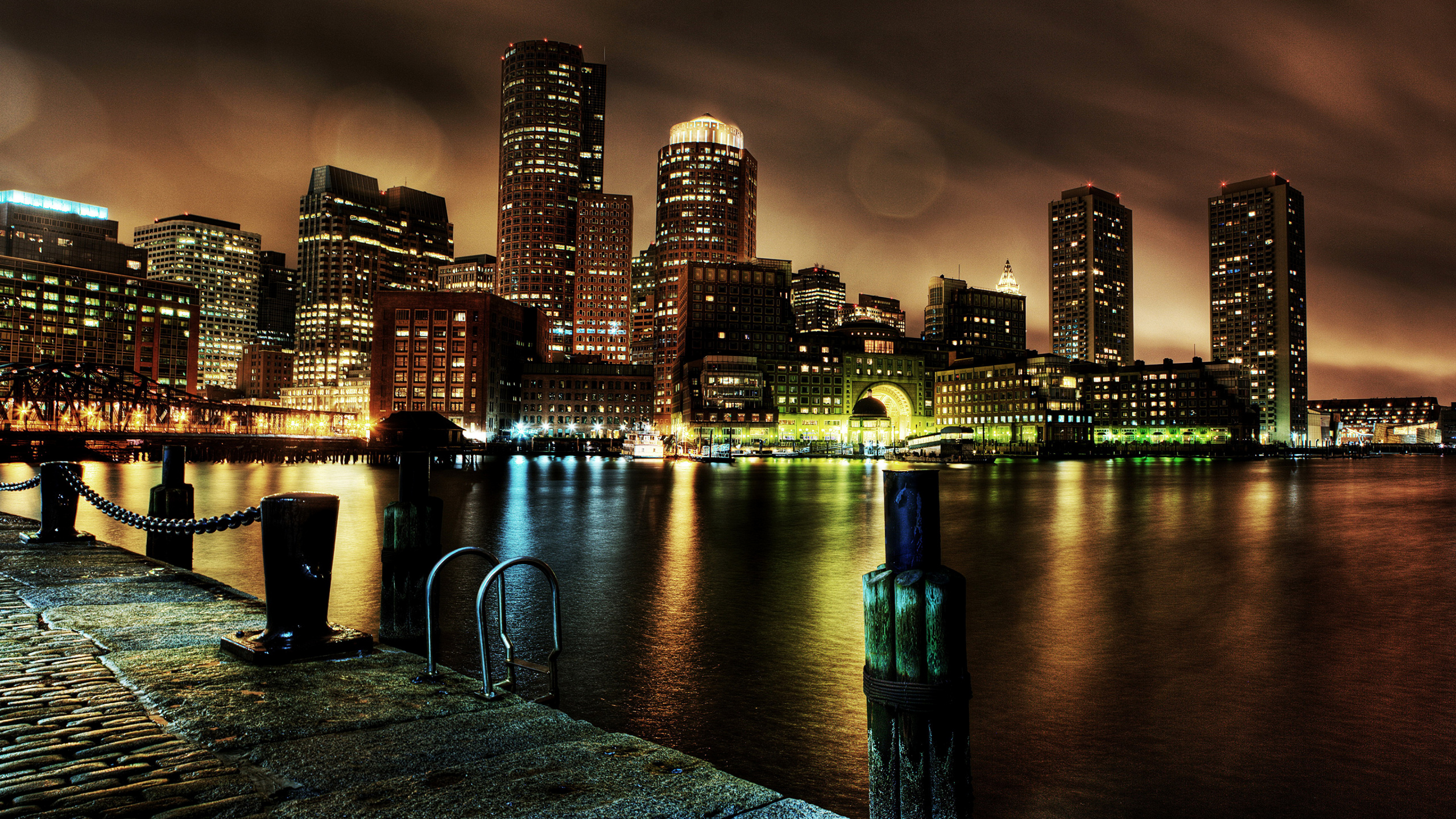 Skyline Der Stadt Bei Nacht Night. Wallpaper in 2560x1440 Resolution