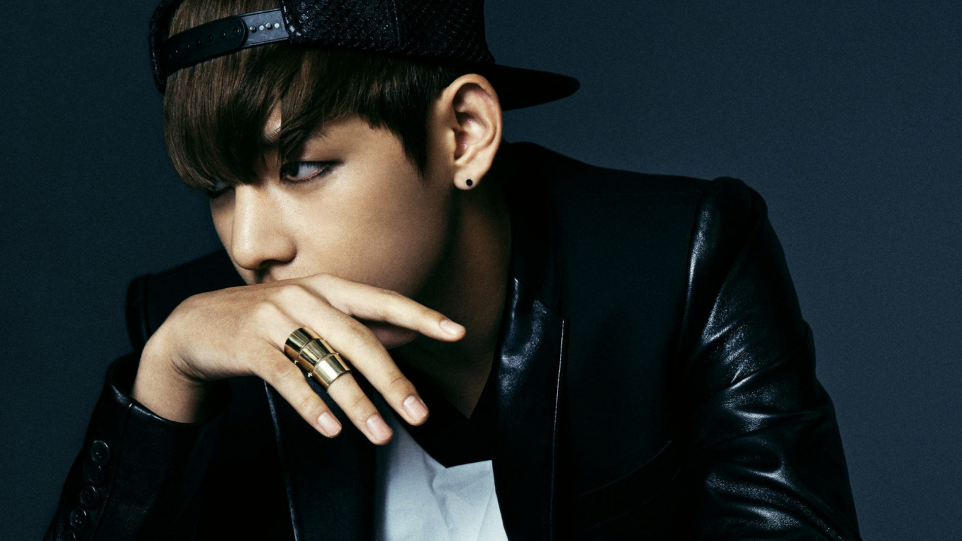 Bts, Cool, Arnés, Equipo de Audio, el Cabello Negro. Wallpaper in 1366x768 Resolution