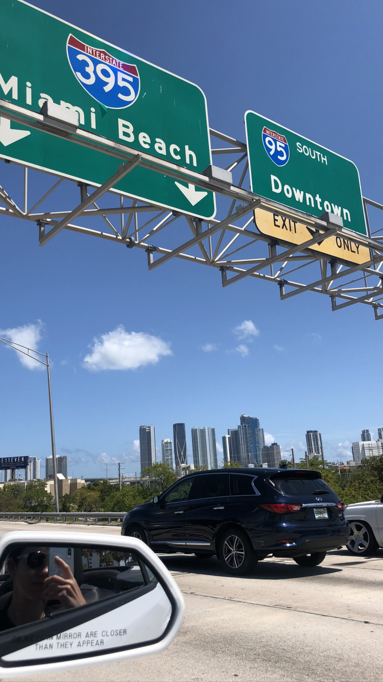 Miami, Miami Beach, Plaque de Rue, Route, Miroir Automobile. Wallpaper in 750x1334 Resolution