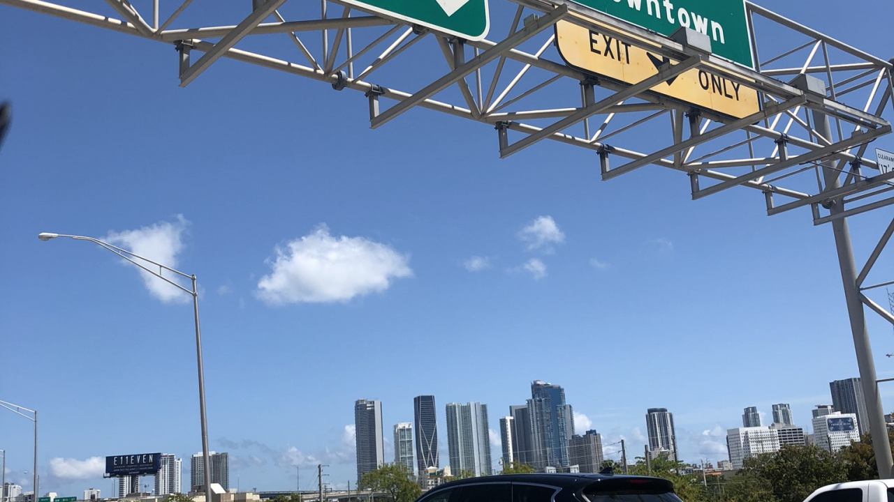 Miami, Miami Beach, Straßenschild, Road, Kfz-Spiegel. Wallpaper in 1280x720 Resolution