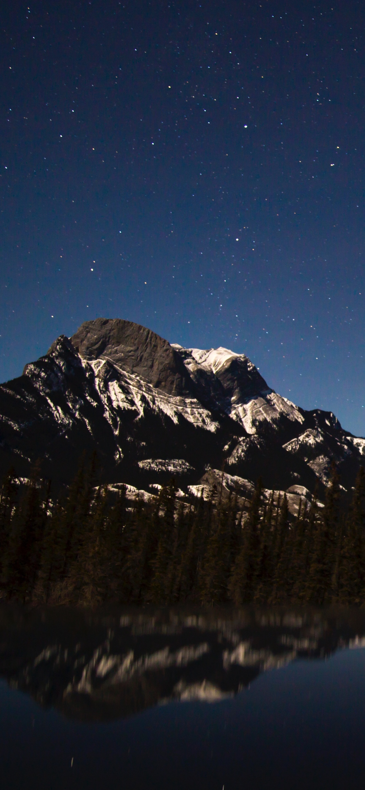 Nacht, Bergkette, Nachthimmel, Aurora, Natur. Wallpaper in 1242x2688 Resolution