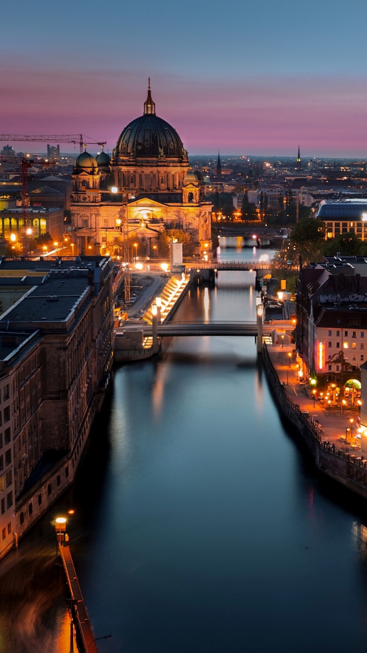 Skyline Der Stadt Bei Nacht Night. Wallpaper in 750x1334 Resolution