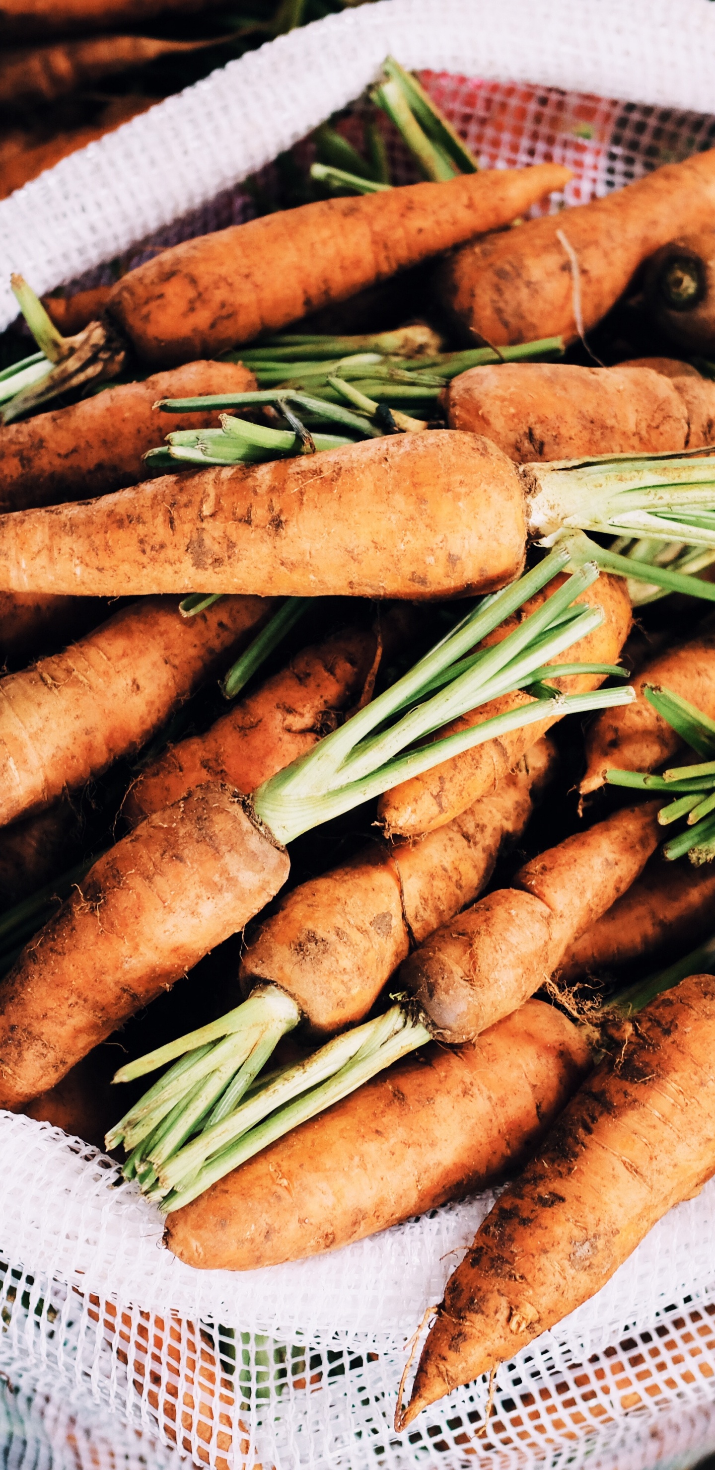 Brown Fried Food on White and Purple Round Table. Wallpaper in 1440x2960 Resolution