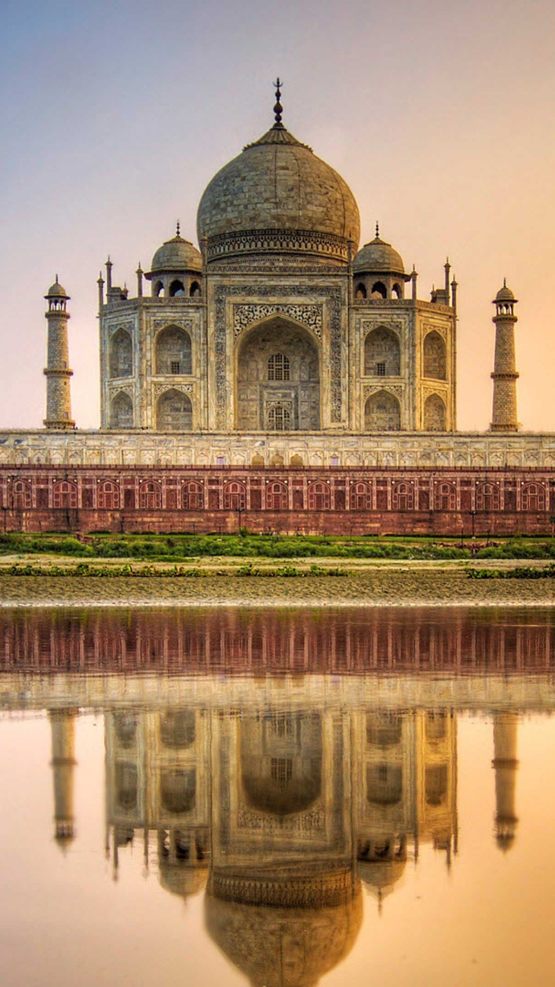 Edificio de Cúpula Blanca y Marrón. Wallpaper in 1080x1920 Resolution