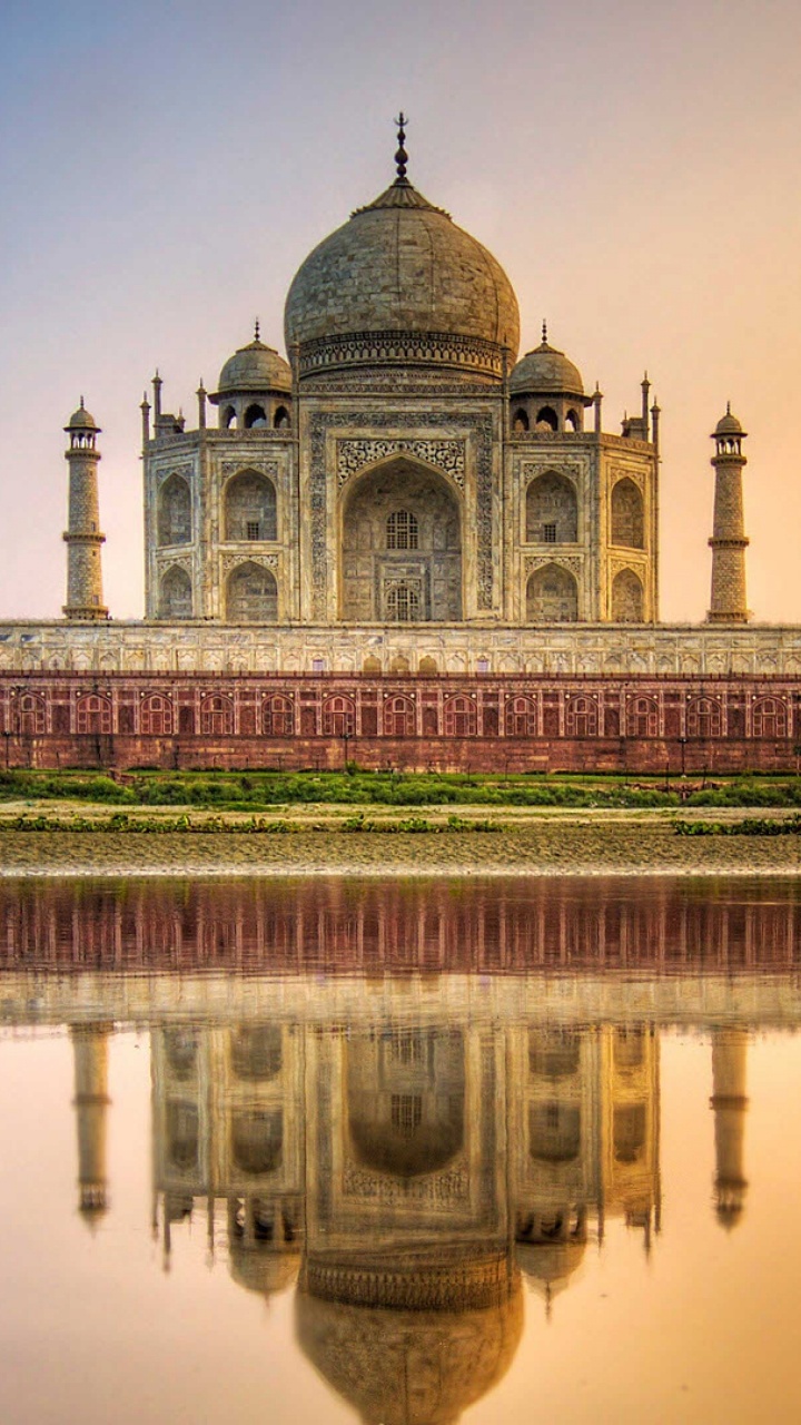 Edificio de Cúpula Blanca y Marrón. Wallpaper in 720x1280 Resolution