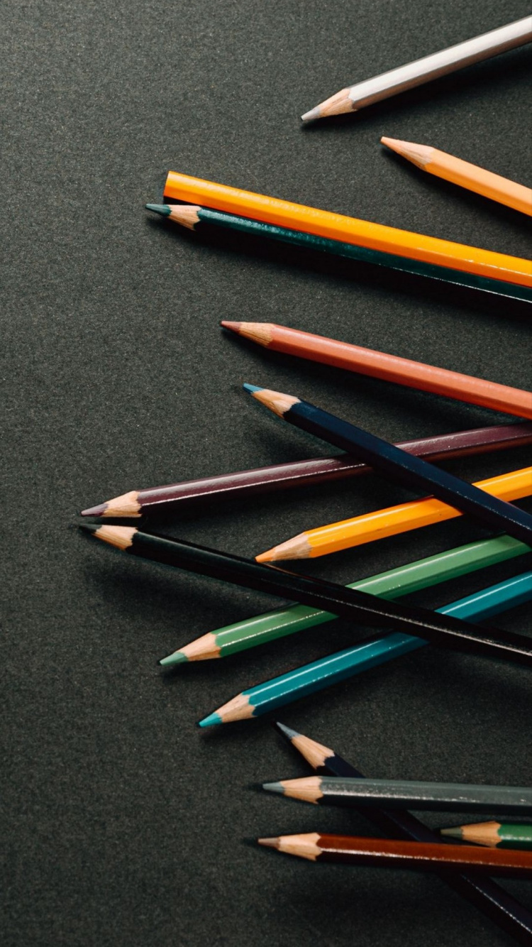 Bleistift, Buntstift, Radiergummi, Stift, Notebook. Wallpaper in 750x1334 Resolution