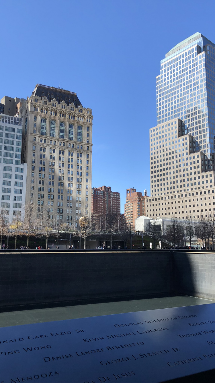 Memorial, Wolkenkratzer, König, Tageszeit, Tower Block. Wallpaper in 750x1334 Resolution