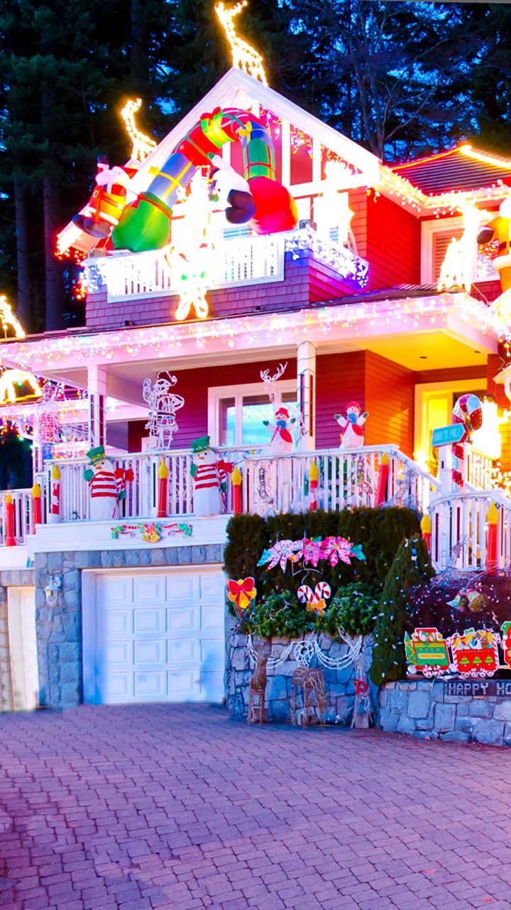 Christmas Day, Christmas Lights, Christmas Decoration, Christmas, House. Wallpaper in 720x1280 Resolution