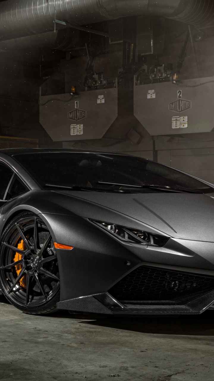 Porsche 911 Noire Garée Dans un Garage. Wallpaper in 720x1280 Resolution