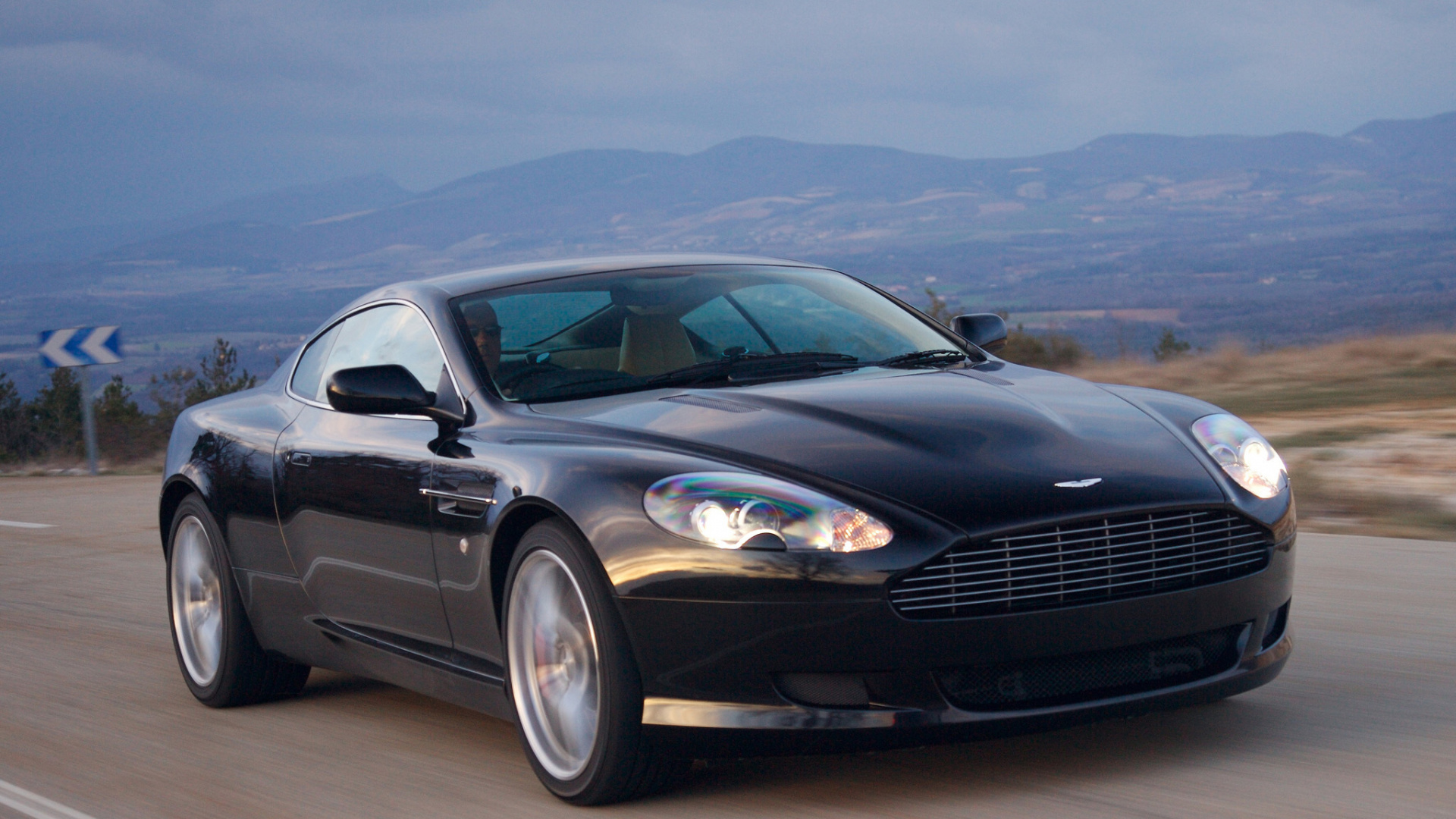 Porsche 911 Negro en la Carretera Durante el Día. Wallpaper in 1920x1080 Resolution