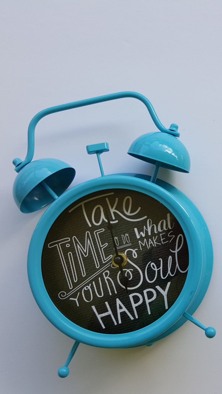 Pink and White Happy Birthday Cake. Wallpaper in 750x1334 Resolution