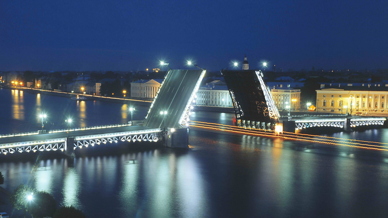 Puente Sobre el Río Durante la Noche. Wallpaper in 1280x720 Resolution