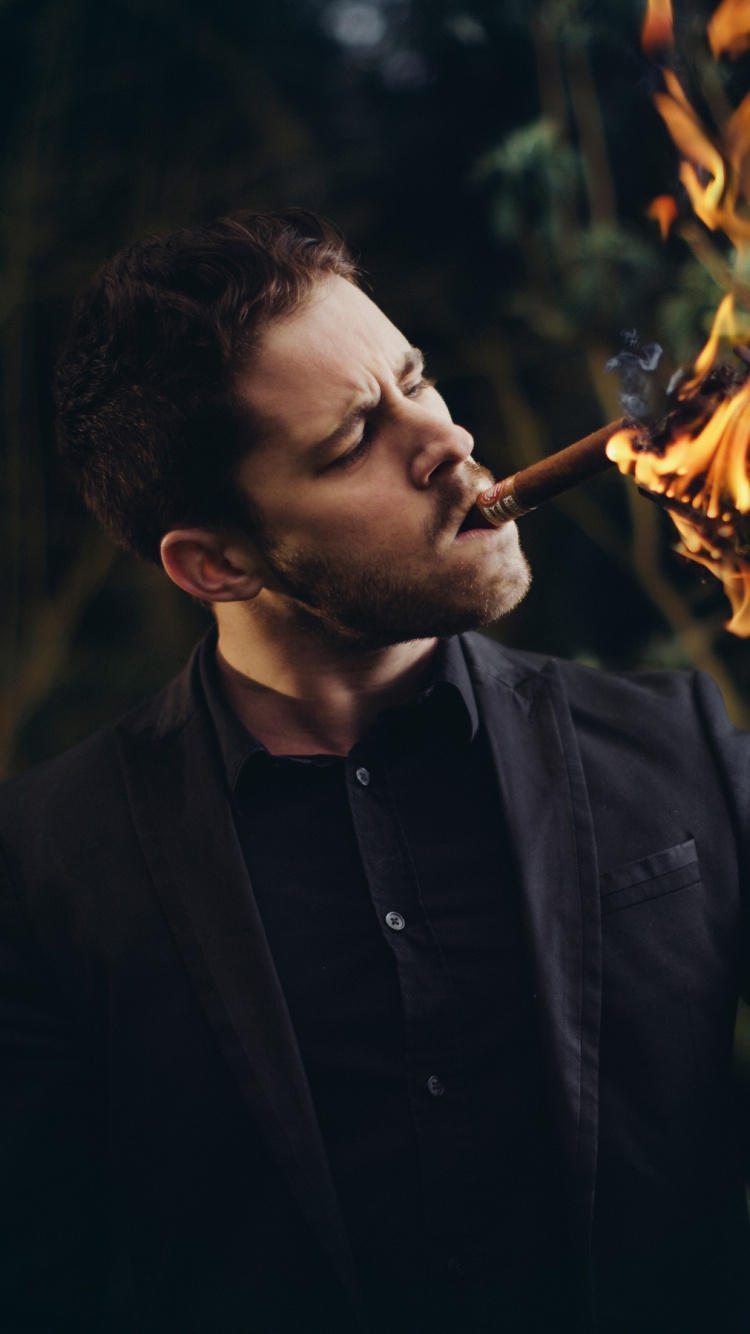 Video, Junge, Whatsapp, Baum, Motivation. Wallpaper in 750x1334 Resolution