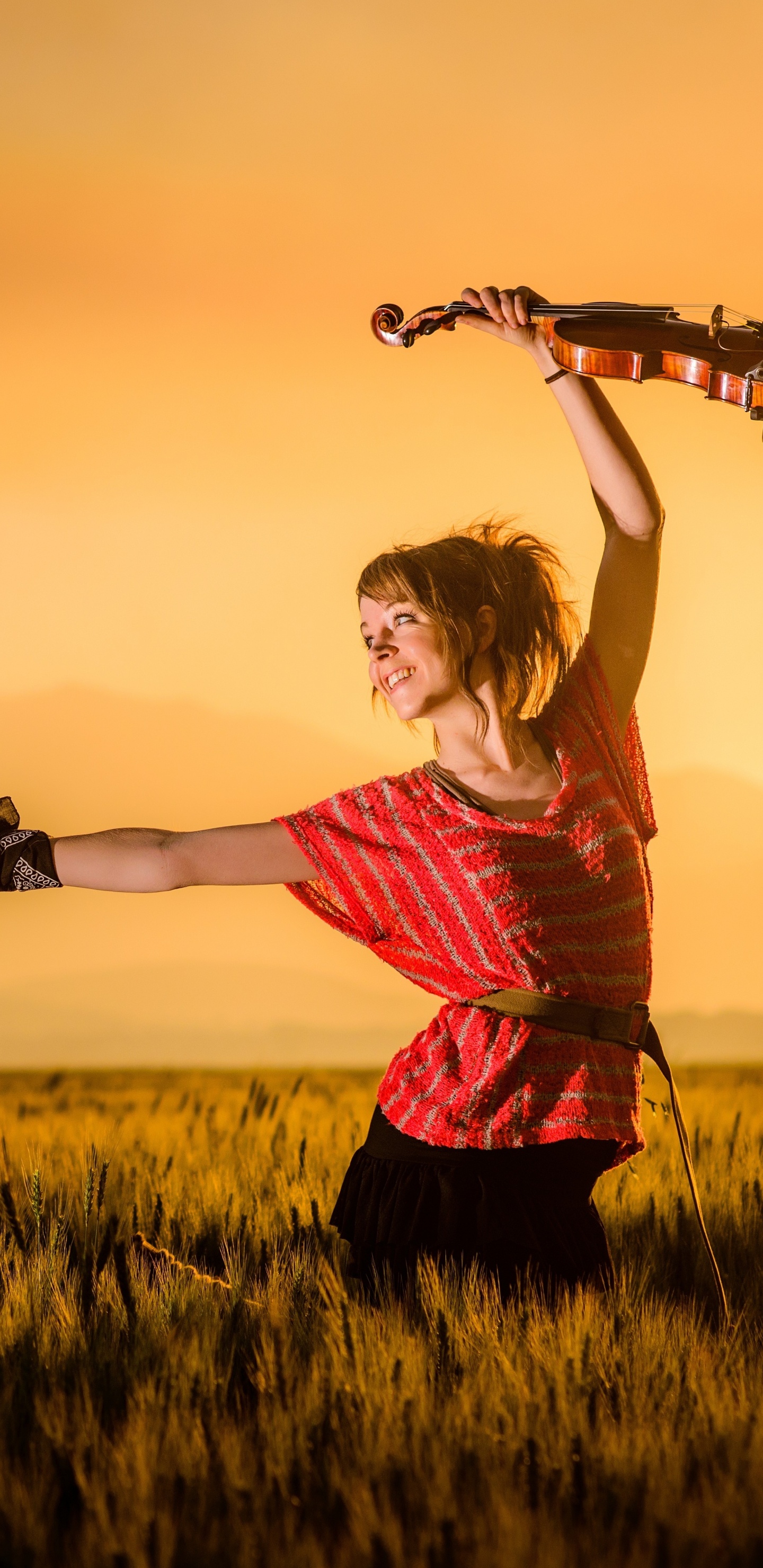 Violin, Grassland, Grass Family, Grass, Prairie. Wallpaper in 1440x2960 Resolution