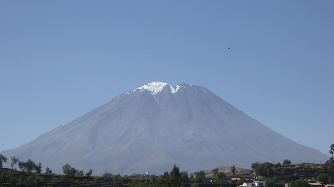 成层, 安装的风景, 死火山, 火山的地貌, 熔岩圆顶 壁纸 1366x768 允许