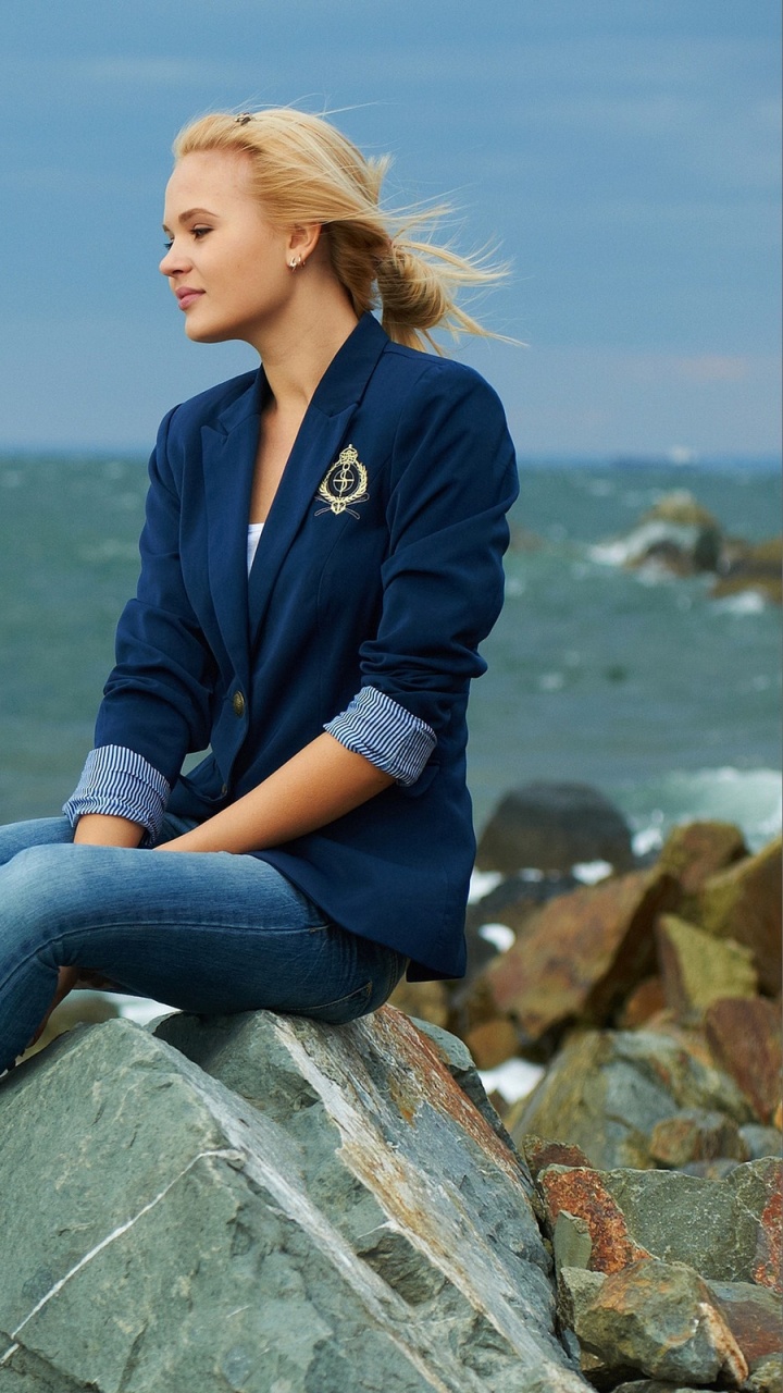 Mer, Jeans, Vacances, Corps de L'eau, Vêtement. Wallpaper in 720x1280 Resolution