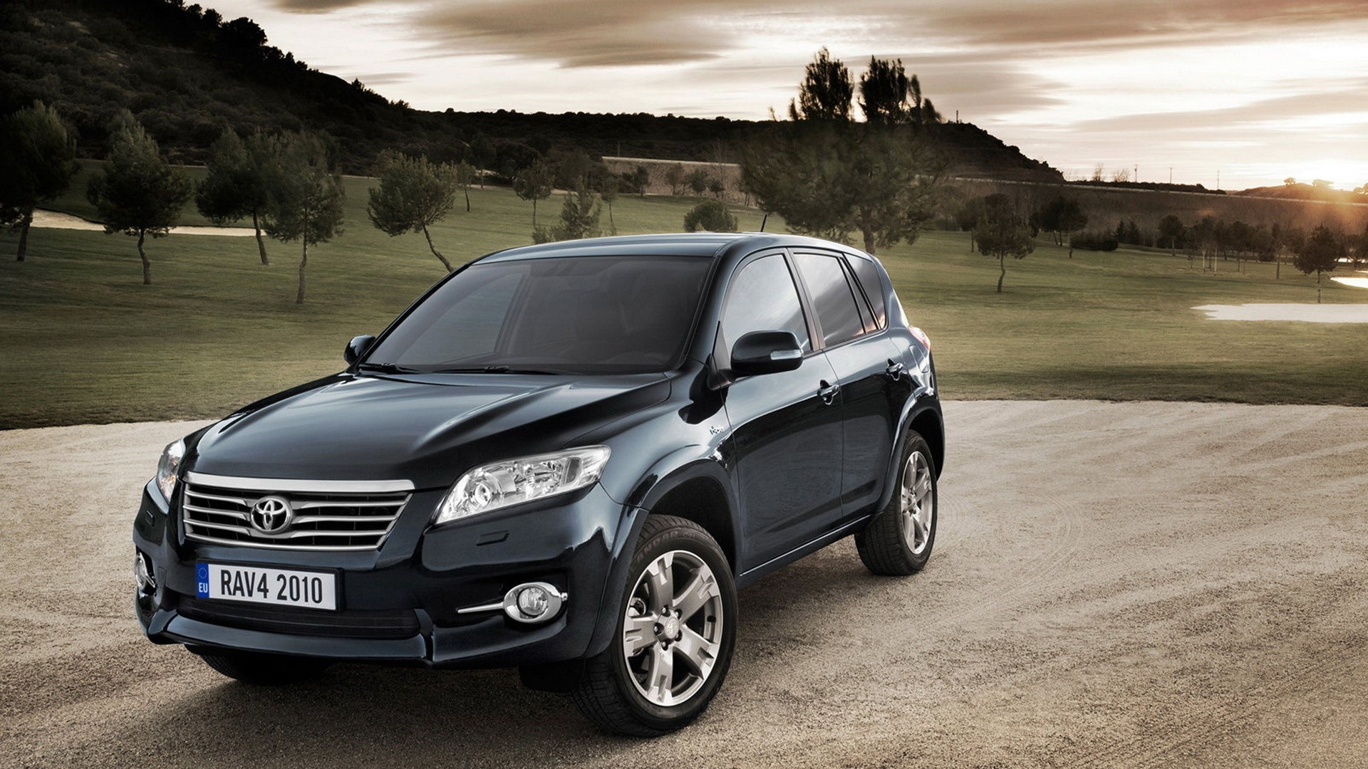 Honda Suv Negro en la Carretera Durante el Día. Wallpaper in 1920x1080 Resolution