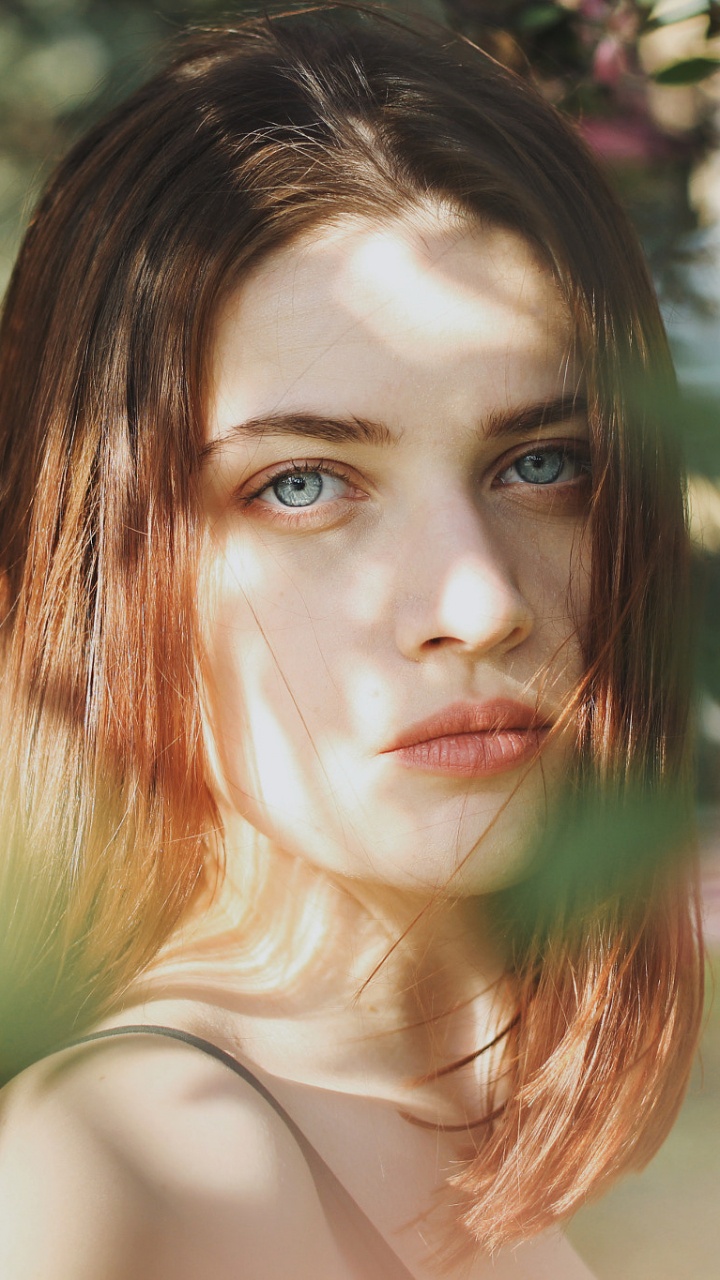 Hair, Face, People in Nature, Lip, Beauty. Wallpaper in 720x1280 Resolution