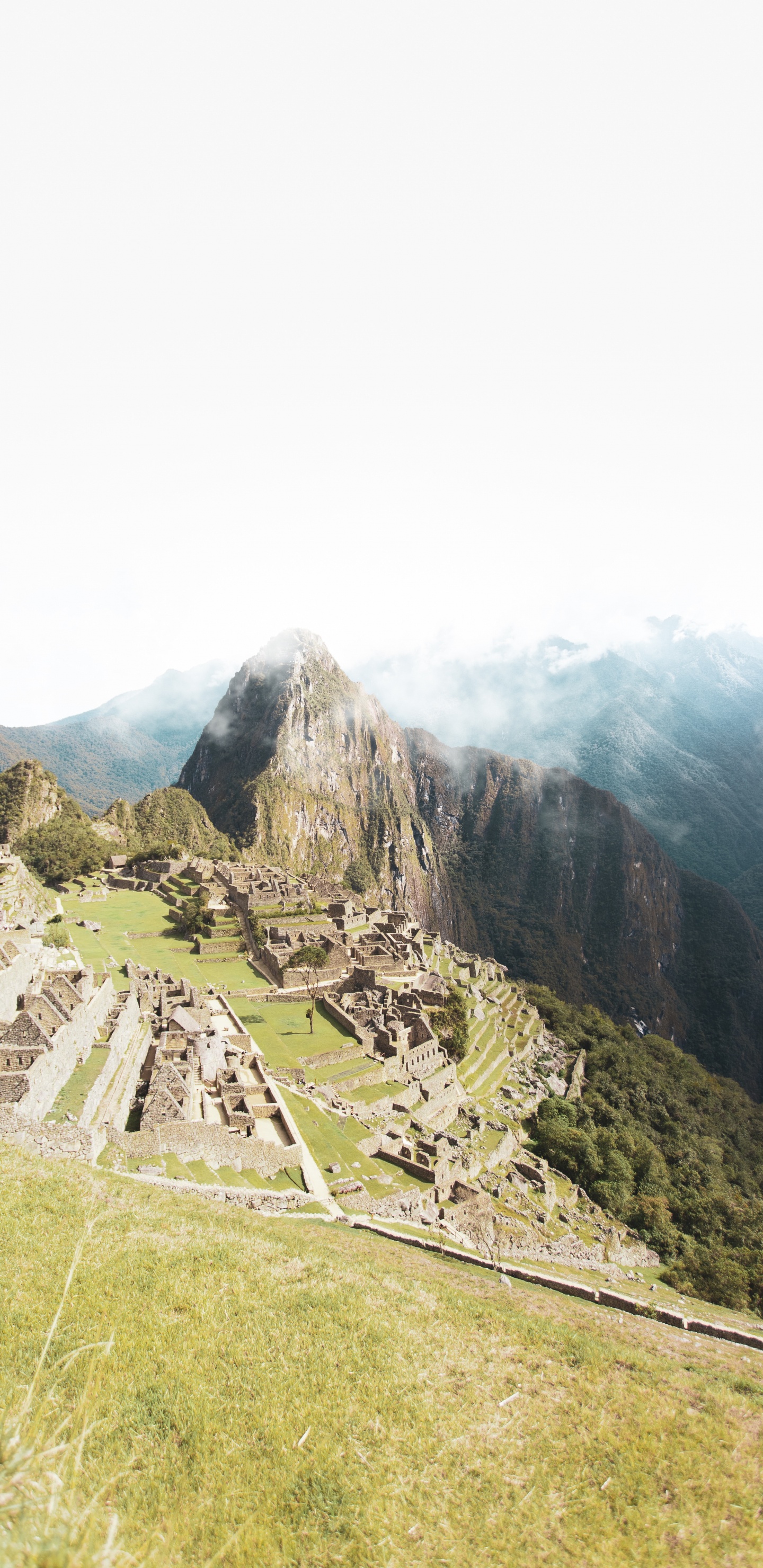 Gebäude, Hochland, Gebirgspass, Bergstation, Alpen. Wallpaper in 1440x2960 Resolution