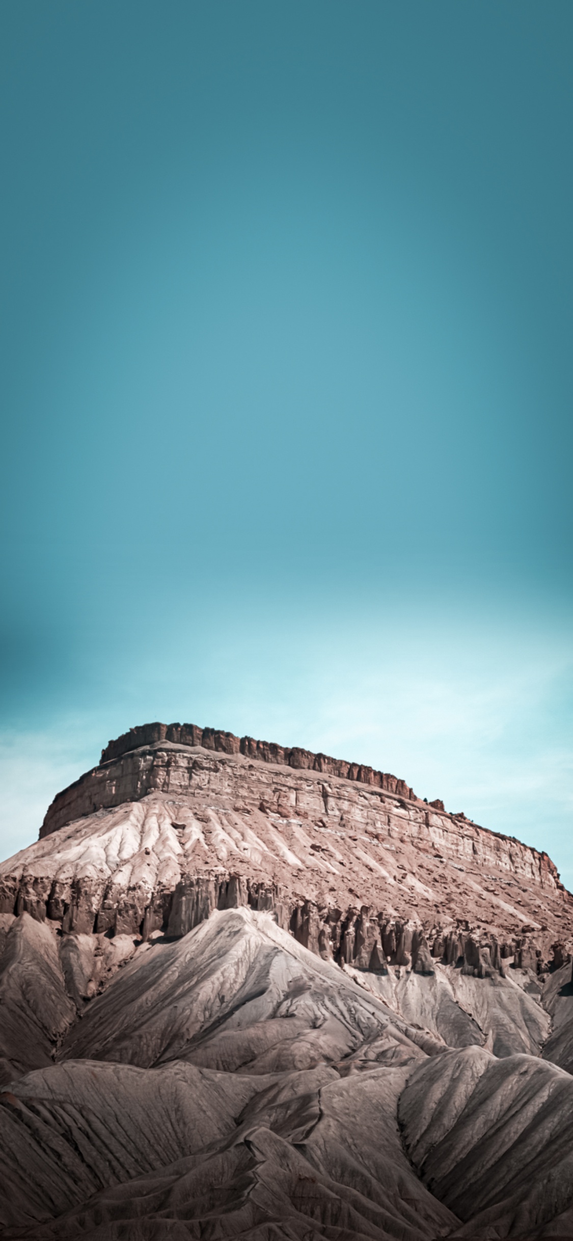 Cloud, Mountain, Natural Landscape, Bedrock, Highland. Wallpaper in 1125x2436 Resolution