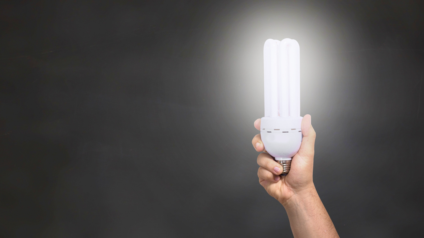 Download 1366x768 Wallpaper Person Holding White Plastic Container Person Holding White Plastic Container. Wallpaper in 1366x768 Resolution
