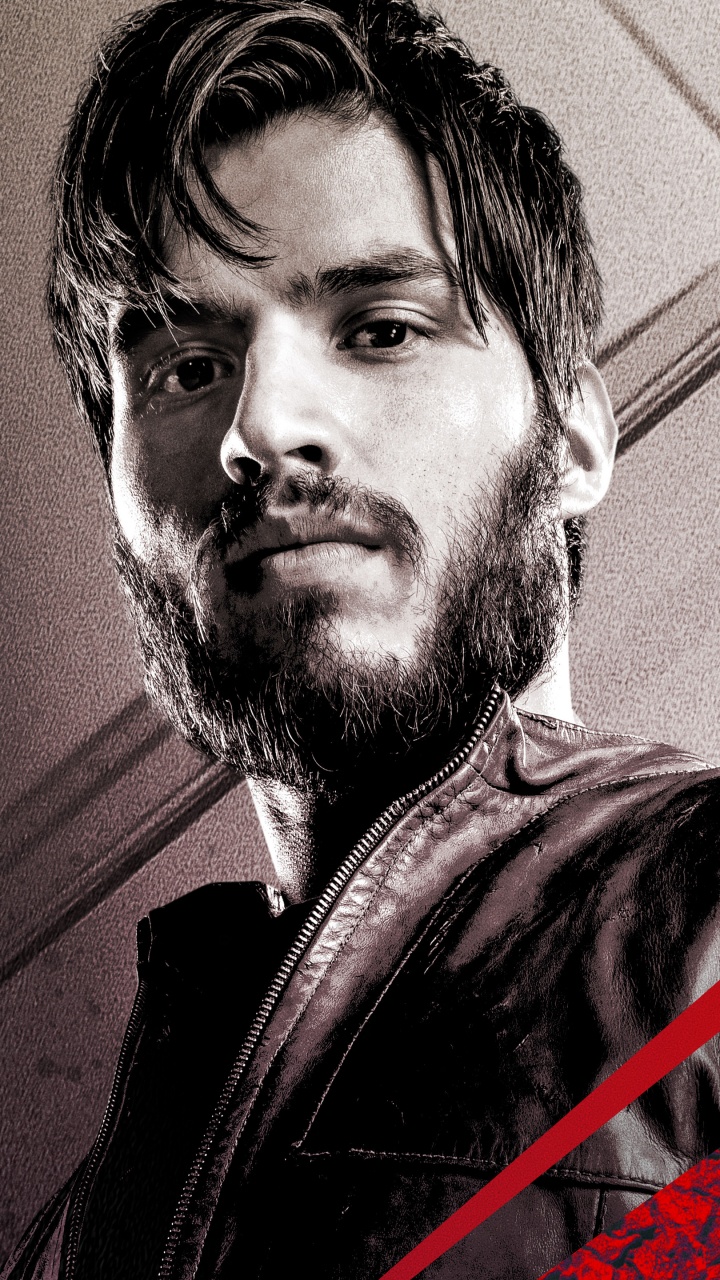 Hombre Con Chaqueta de Cuero Negro. Wallpaper in 720x1280 Resolution