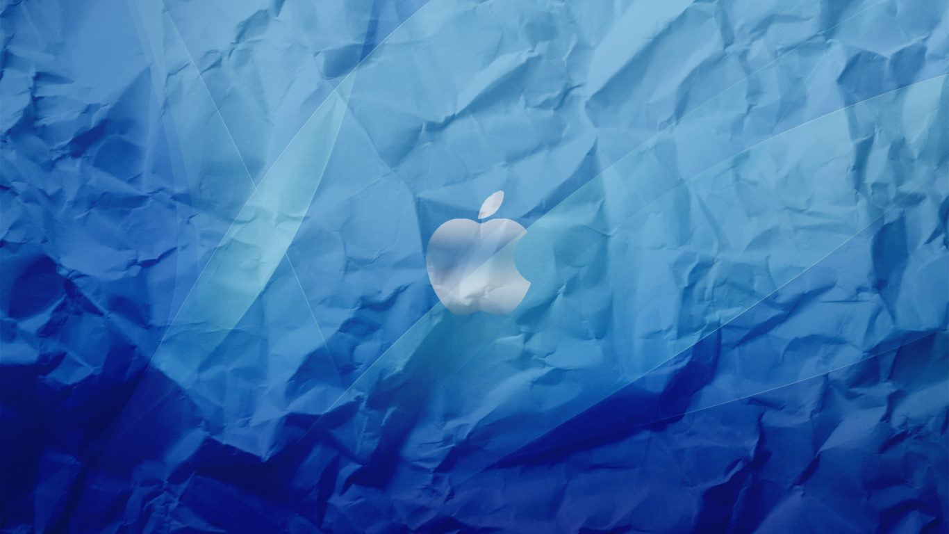 Ornement en Forme de Coeur Blanc Sur Textile Bleu. Wallpaper in 1366x768 Resolution