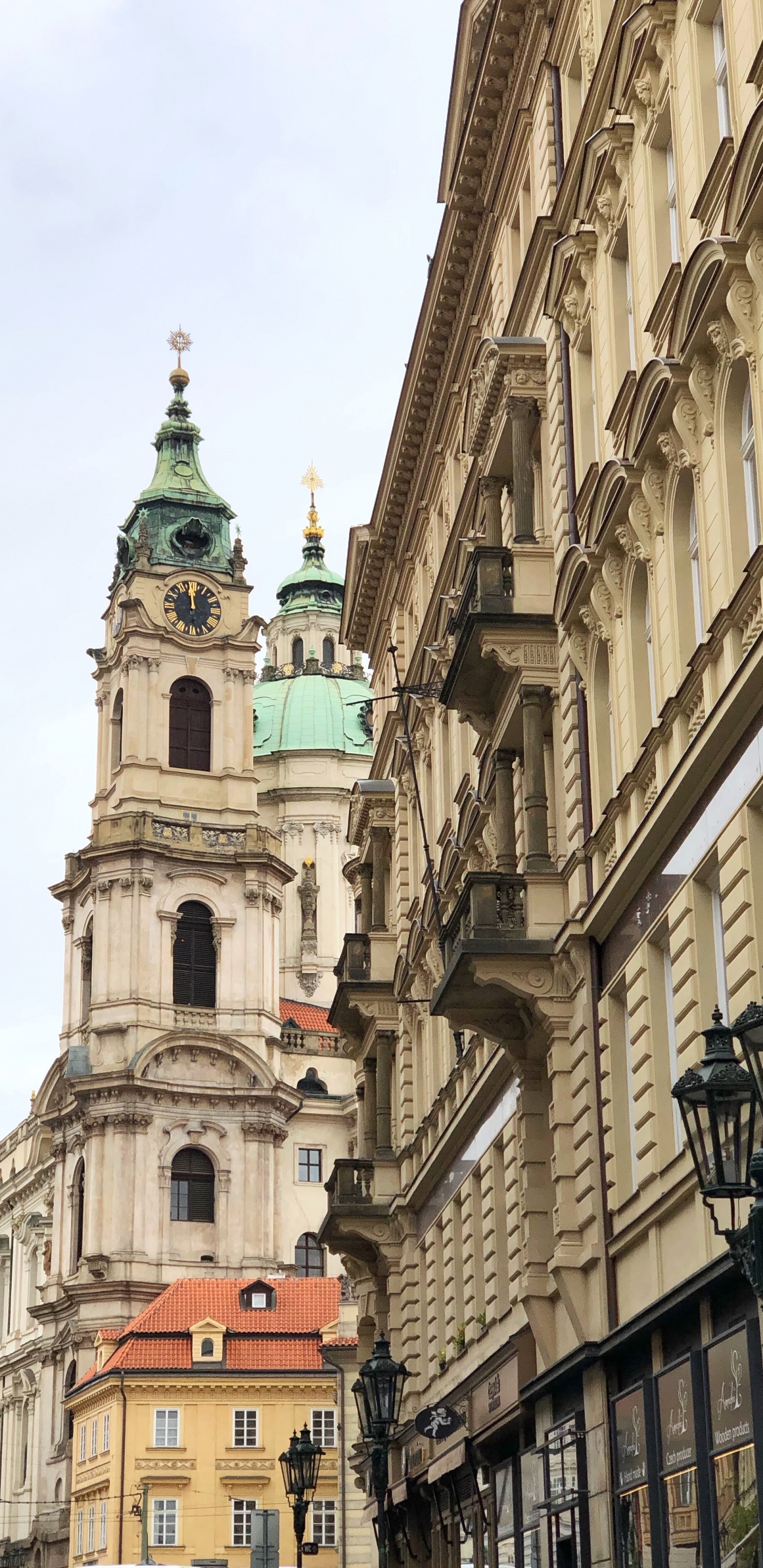 Prague, Fenêtre, Architecture, Façade, Quartier. Wallpaper in 1440x2960 Resolution