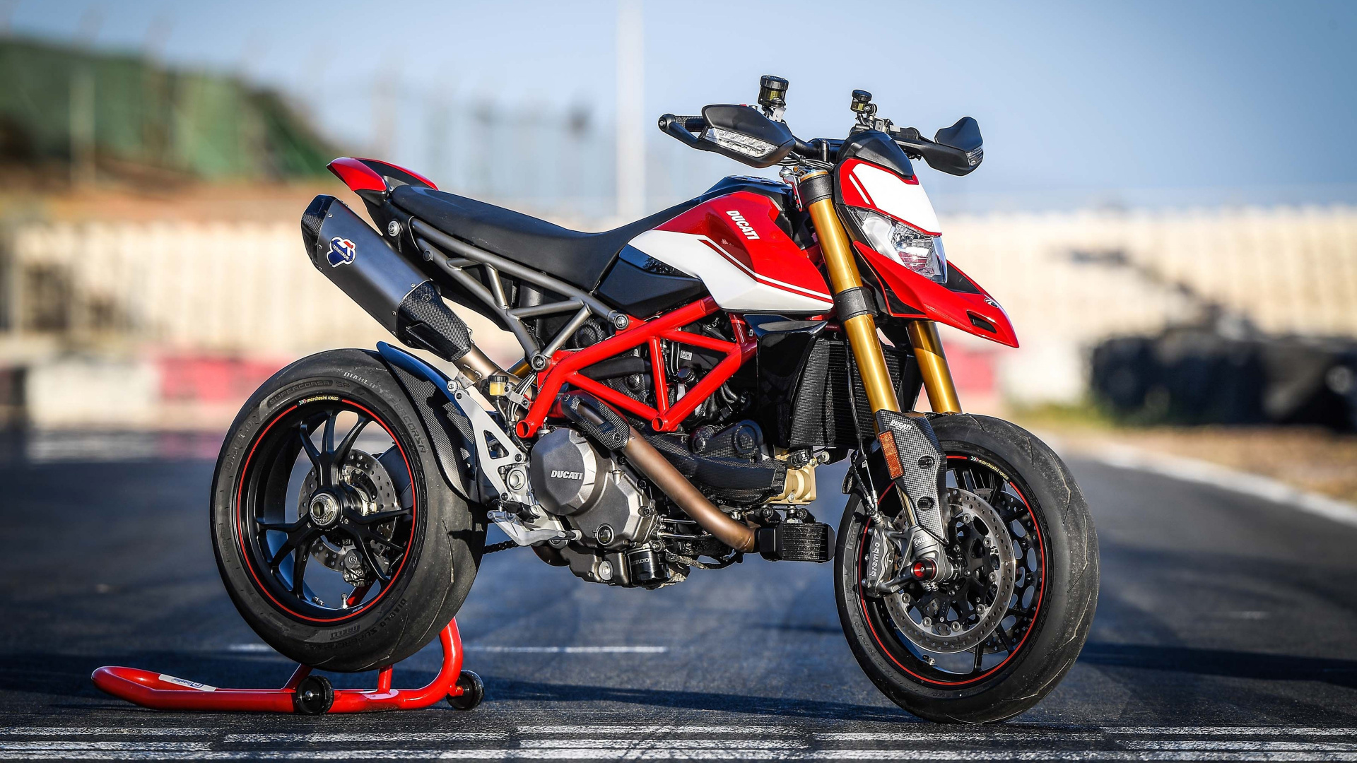 2019 Ducati Hypermotard 950 Sp, Ducati Hypermotard 950, Ducati 1299, Motorrad, Ducati. Wallpaper in 1920x1080 Resolution