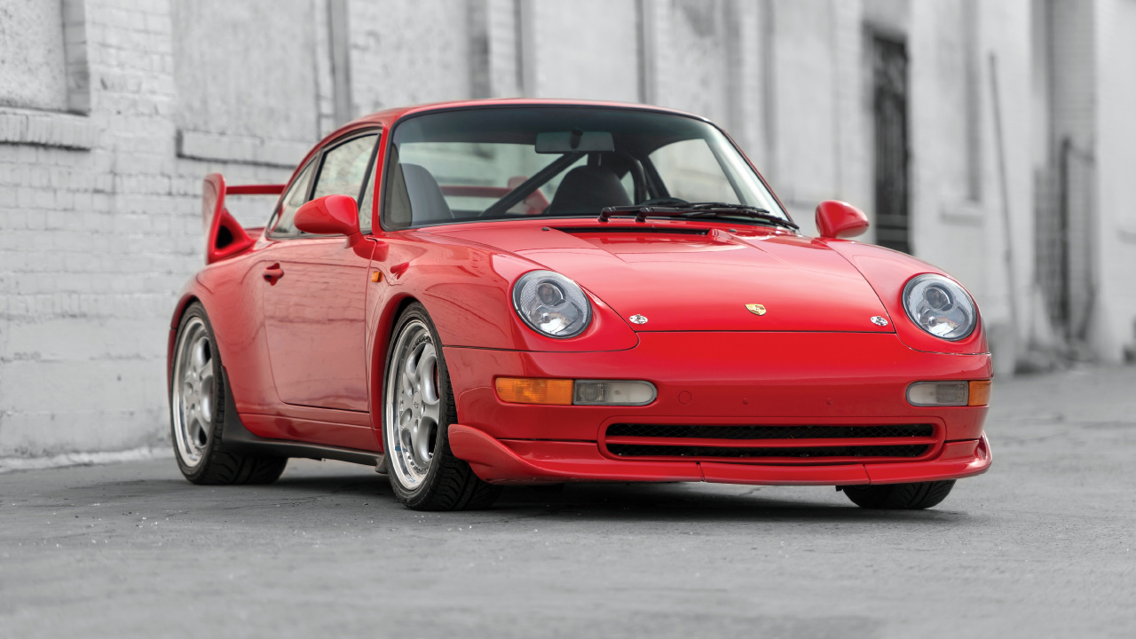 Roter Ferrari 458 Italia Tagsüber Unterwegs. Wallpaper in 1280x720 Resolution