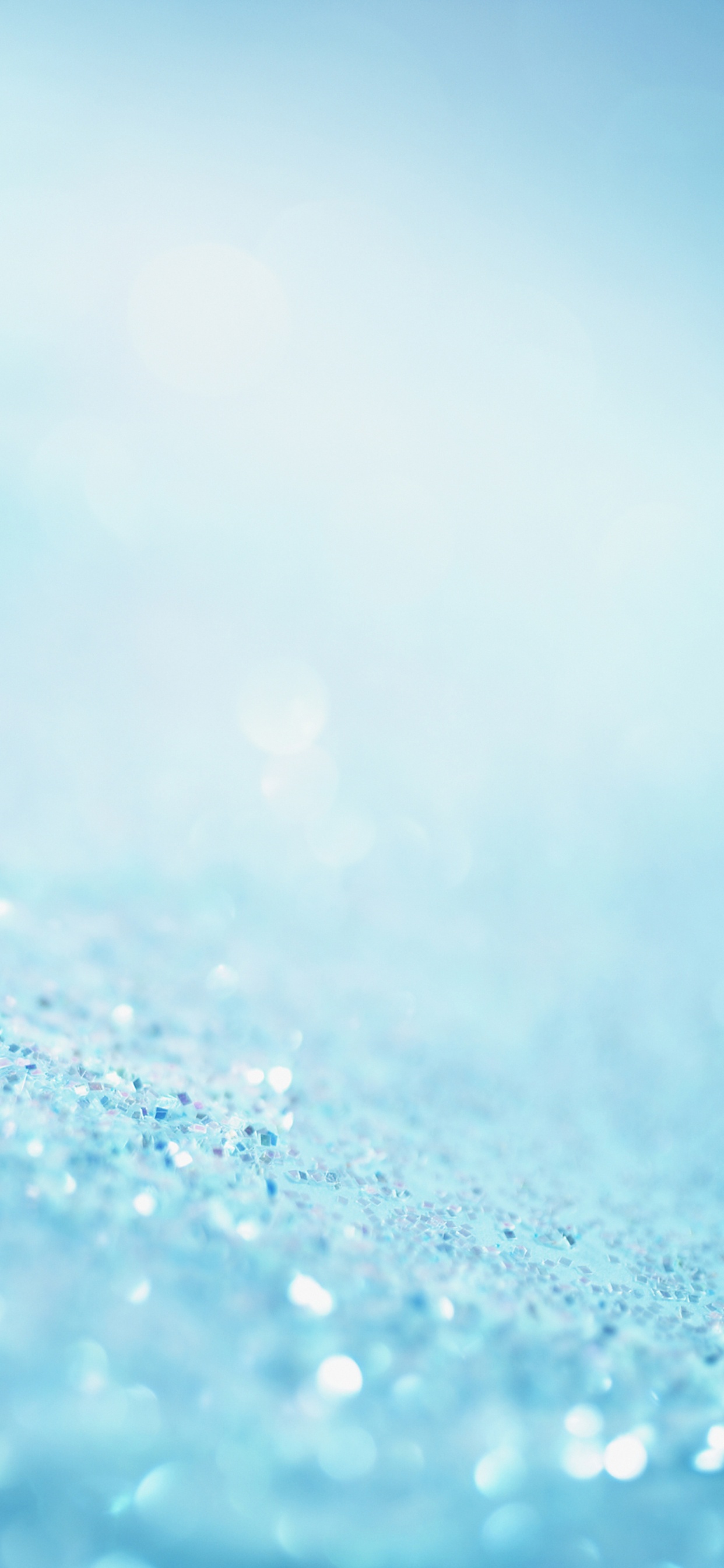 Gouttelettes D'eau Sur la Surface Bleue. Wallpaper in 1242x2688 Resolution