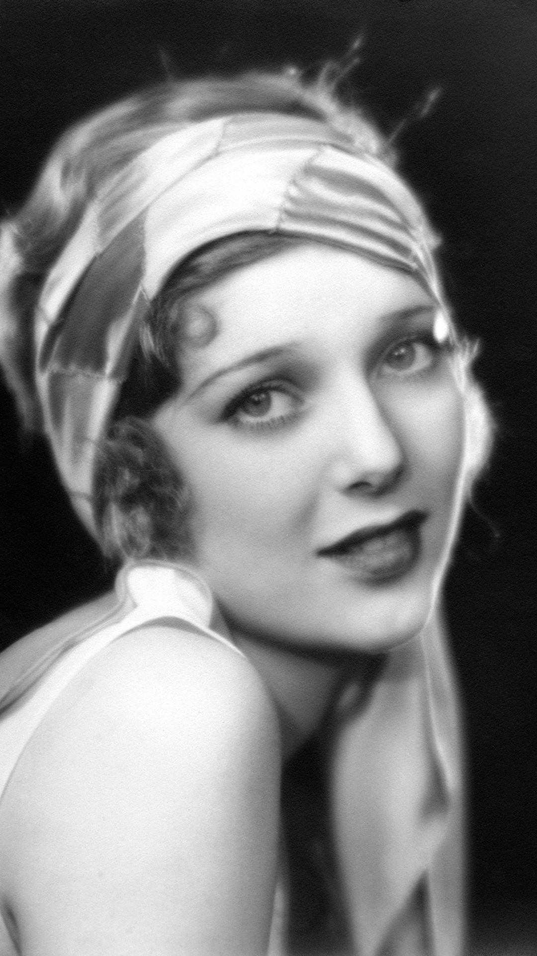 Loretta Young, Hair, Face, Eyebrow, Beauty. Wallpaper in 1080x1920 Resolution
