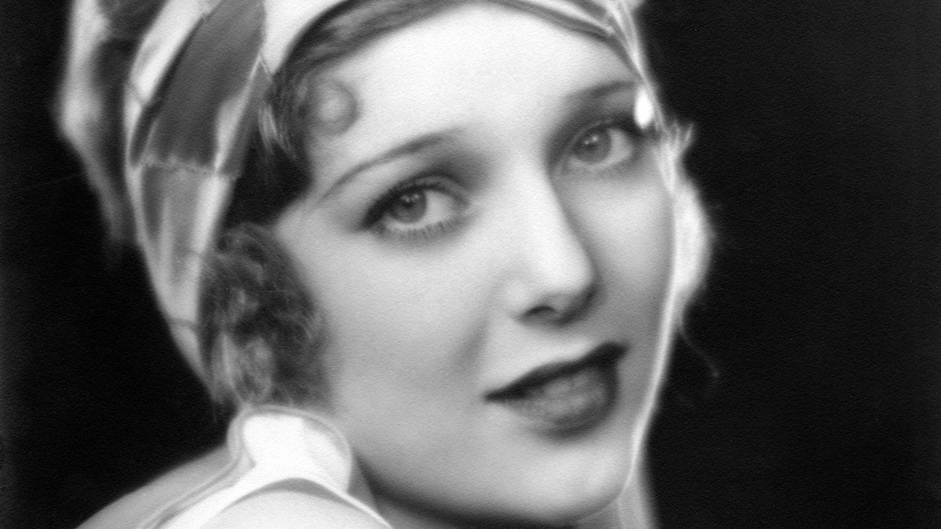 Loretta Young, Hair, Face, Eyebrow, Beauty. Wallpaper in 1366x768 Resolution