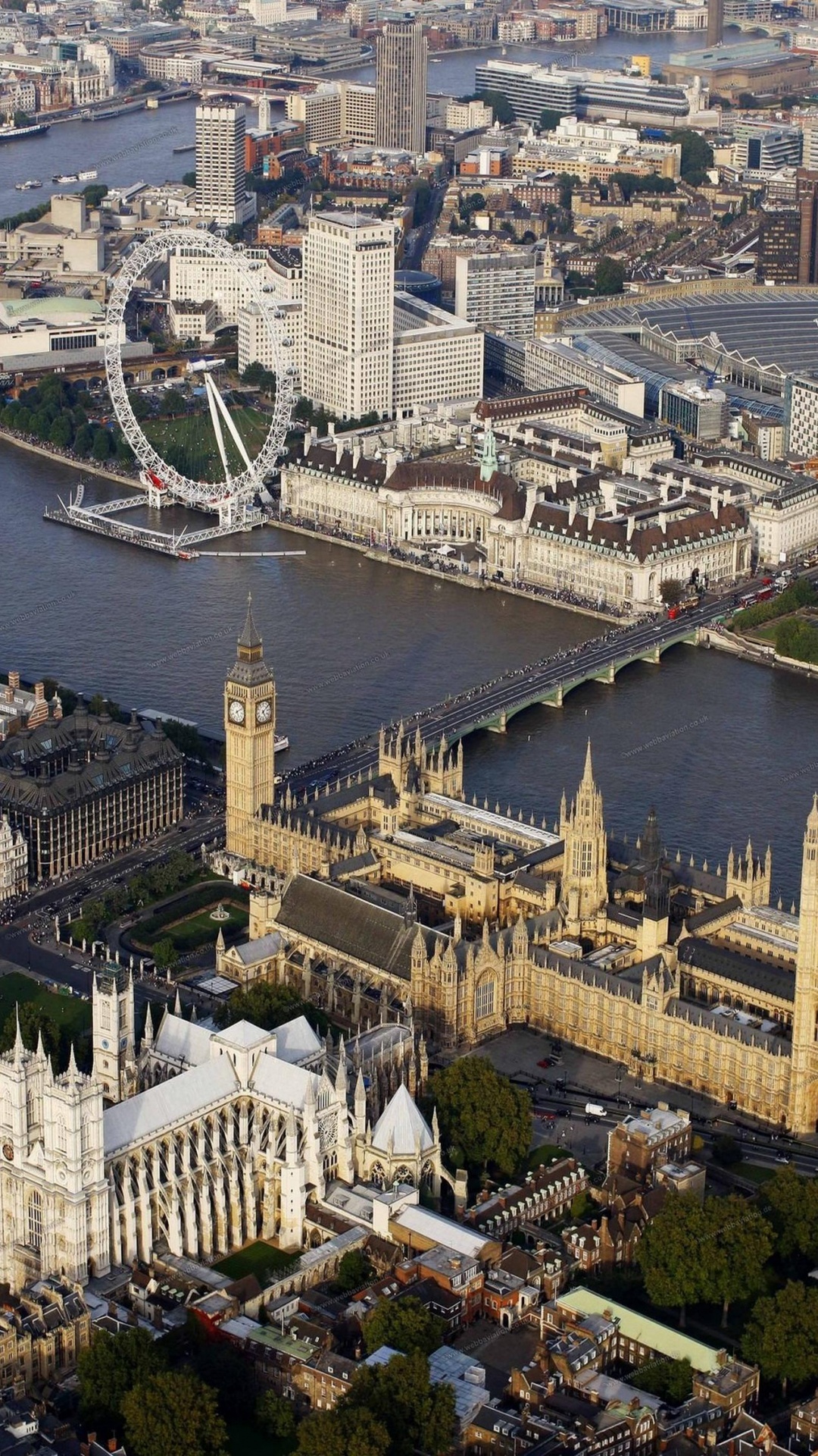 Luftaufnahme Von Stadtgebäuden Tagsüber. Wallpaper in 1080x1920 Resolution