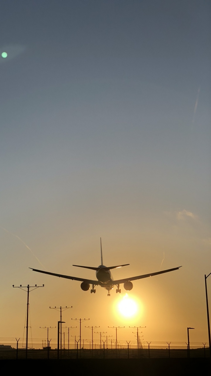 Flugreise, Verkehrsflugzeug, Fluggesellschaft, Atmosphäre, Luft-und Raumfahrttechnik. Wallpaper in 720x1280 Resolution