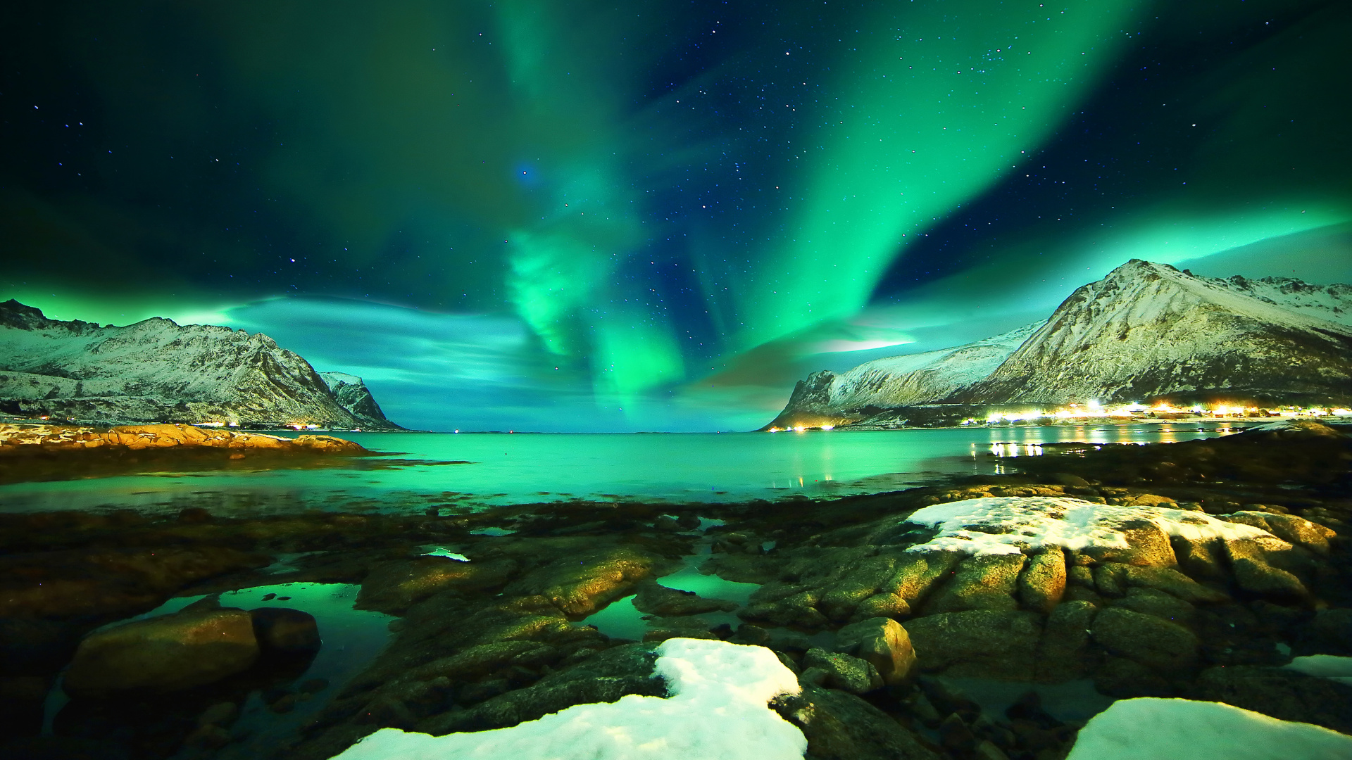 Green and Blue Aurora Lights. Wallpaper in 1920x1080 Resolution