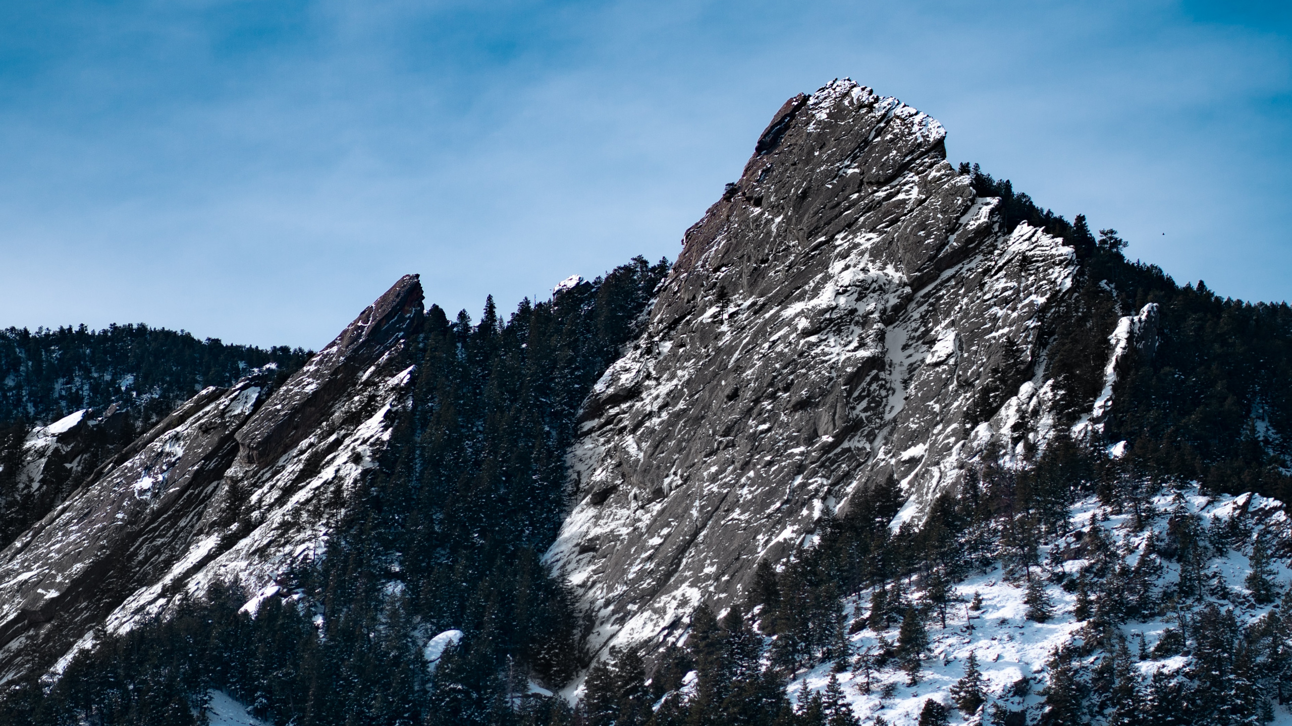 Flatirons, Mountain, Mountainous Landforms, Snow, Nature. Wallpaper in 2560x1440 Resolution