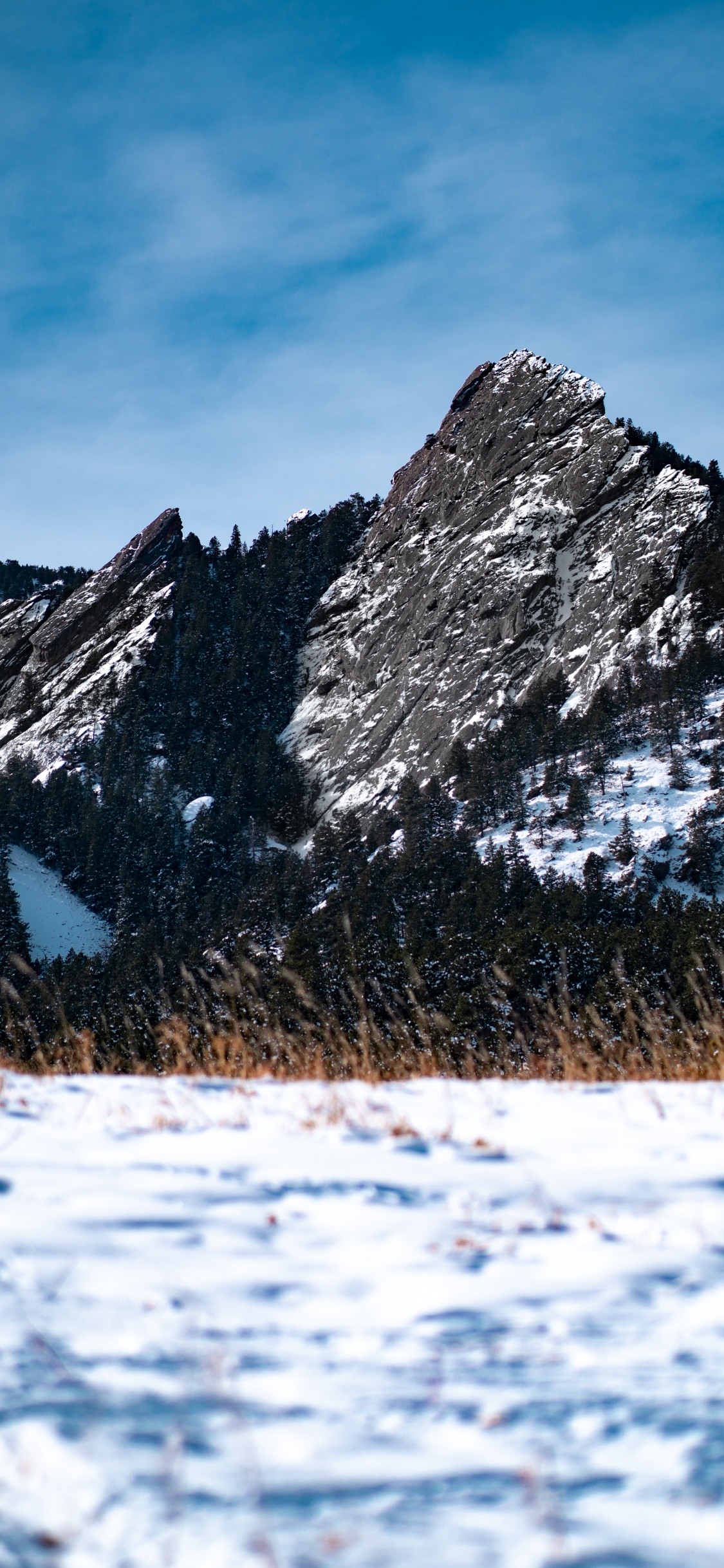Planchas, Montaña, Las Formaciones Montañosas, Nieve, Naturaleza. Wallpaper in 1125x2436 Resolution