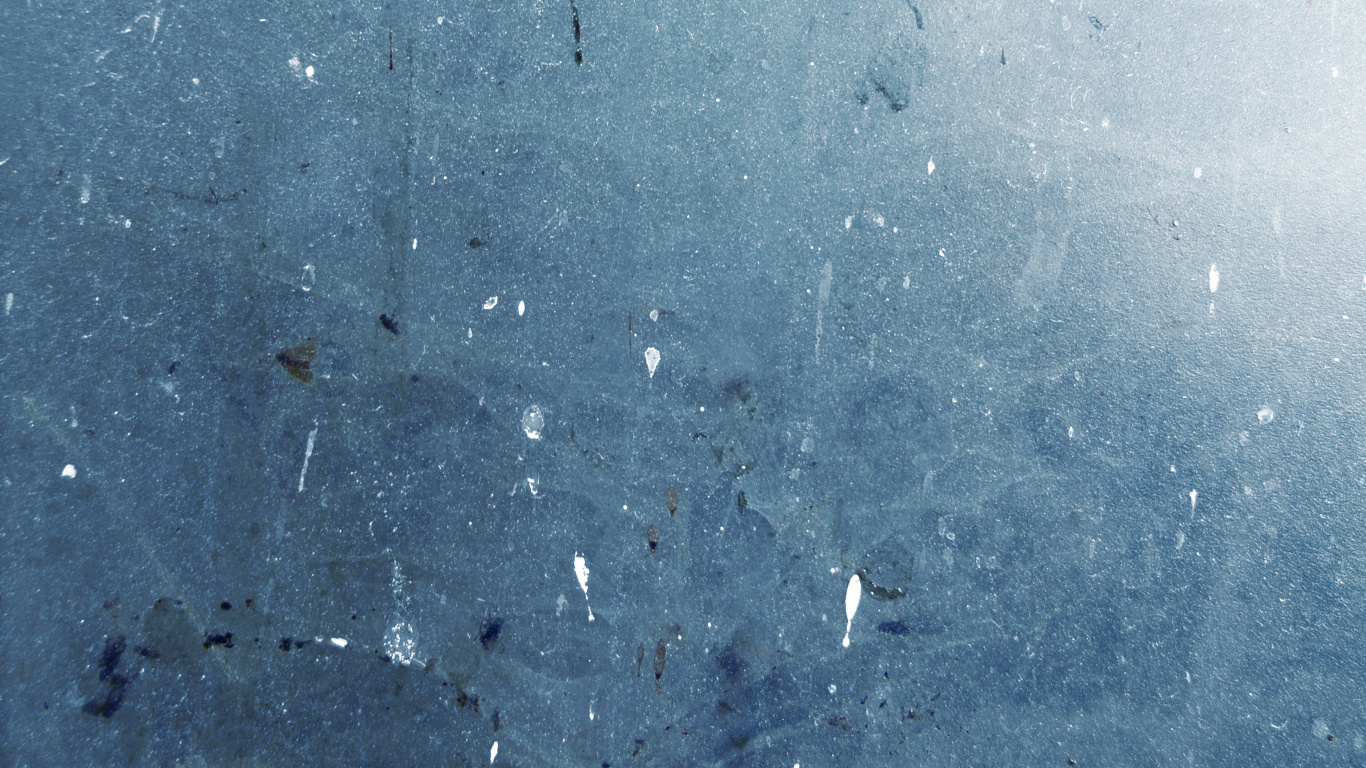 Person in Schwarzen Schuhen, Die Auf Braunem Betonboden Steht. Wallpaper in 1366x768 Resolution