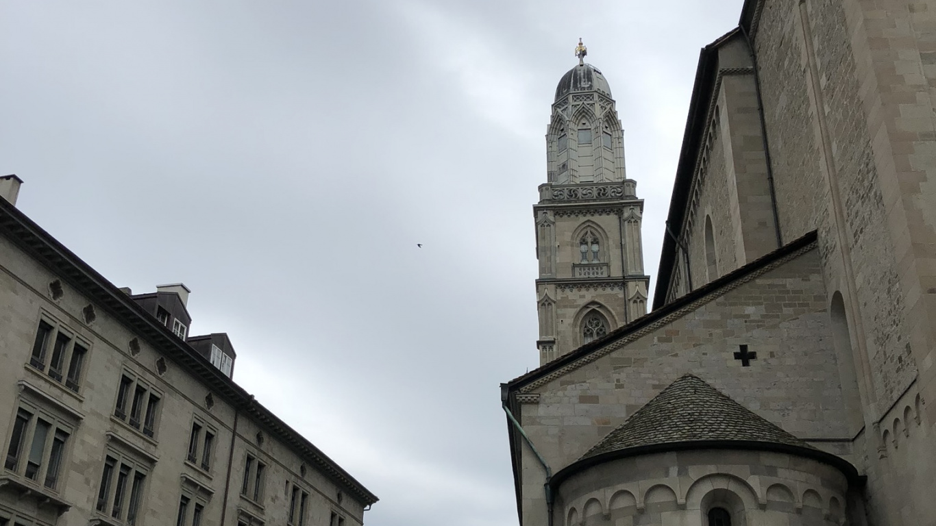 Grossmnster, Ventana, Arquitectura, Infraestructura, Carretera. Wallpaper in 1366x768 Resolution