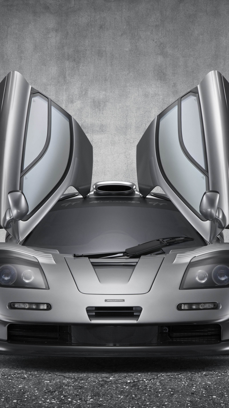 Graues Bmw m3 Coupé. Wallpaper in 750x1334 Resolution