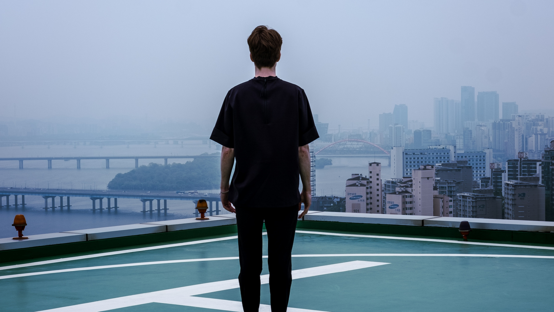 South Korea, Standing, Architecture, City, Footwear. Wallpaper in 1920x1080 Resolution