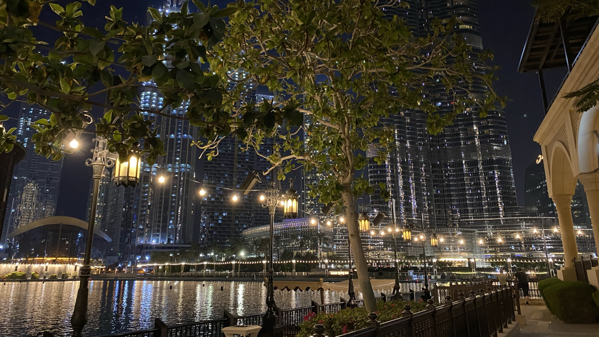 Dubai, Burj Khalifa, Reflexion, Nacht, Metropole. Wallpaper in 1920x1080 Resolution