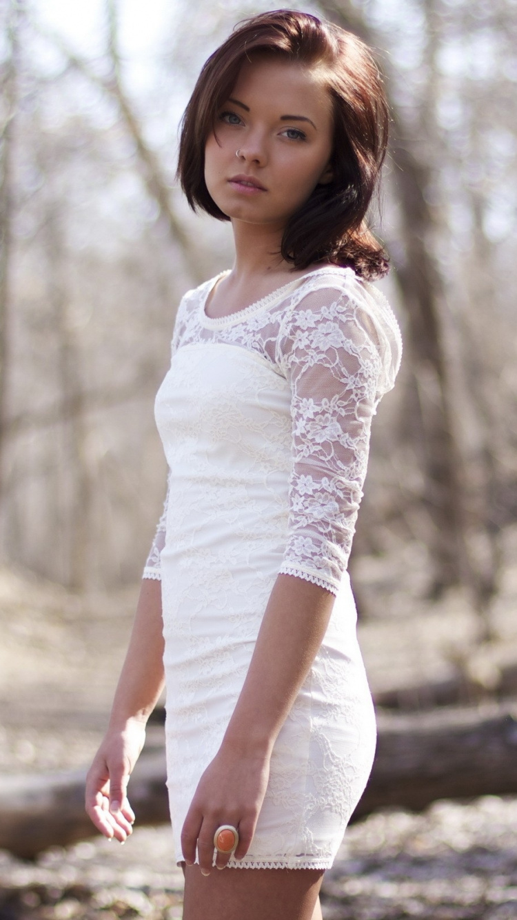 Beauty, Light, Model, Lady, Girl. Wallpaper in 750x1334 Resolution