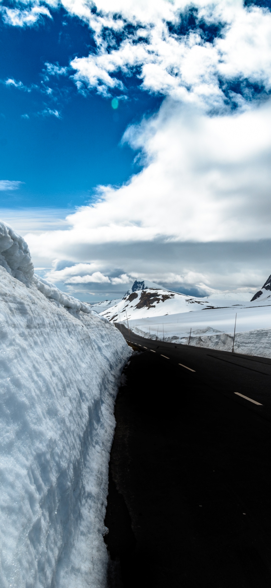 Ice, Mountain, Snow, Ice Cap, Mountainous Landforms. Wallpaper in 1125x2436 Resolution