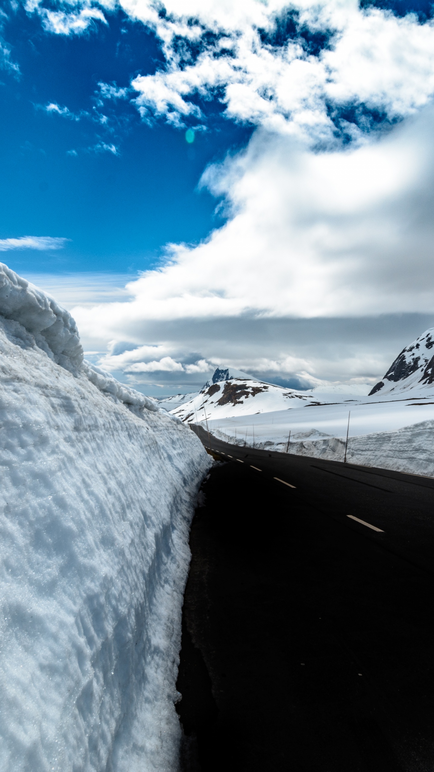 Ice, Mountain, Snow, Ice Cap, Mountainous Landforms. Wallpaper in 1440x2560 Resolution