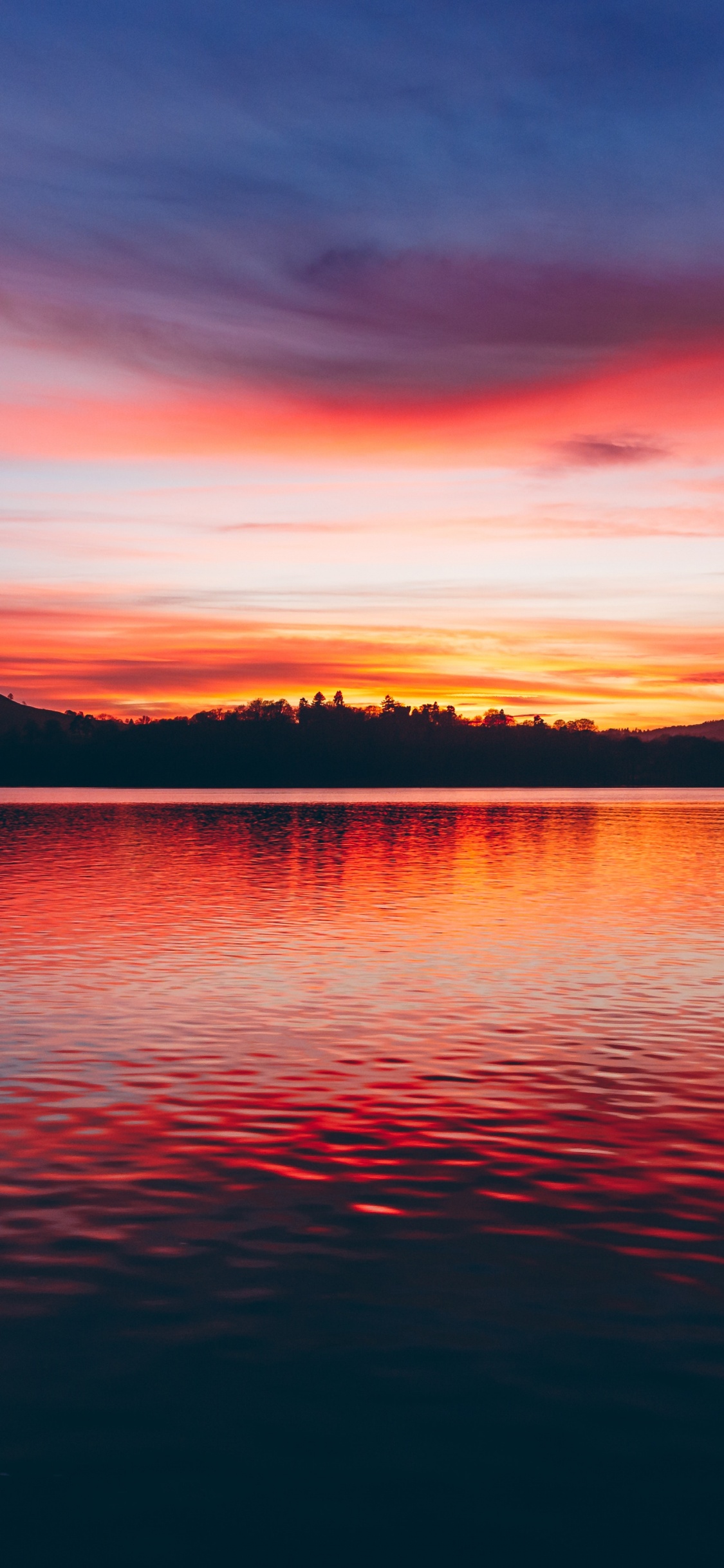 Horizon, Lever, Corps de L'eau, Afterglow, Réflexion. Wallpaper in 1125x2436 Resolution